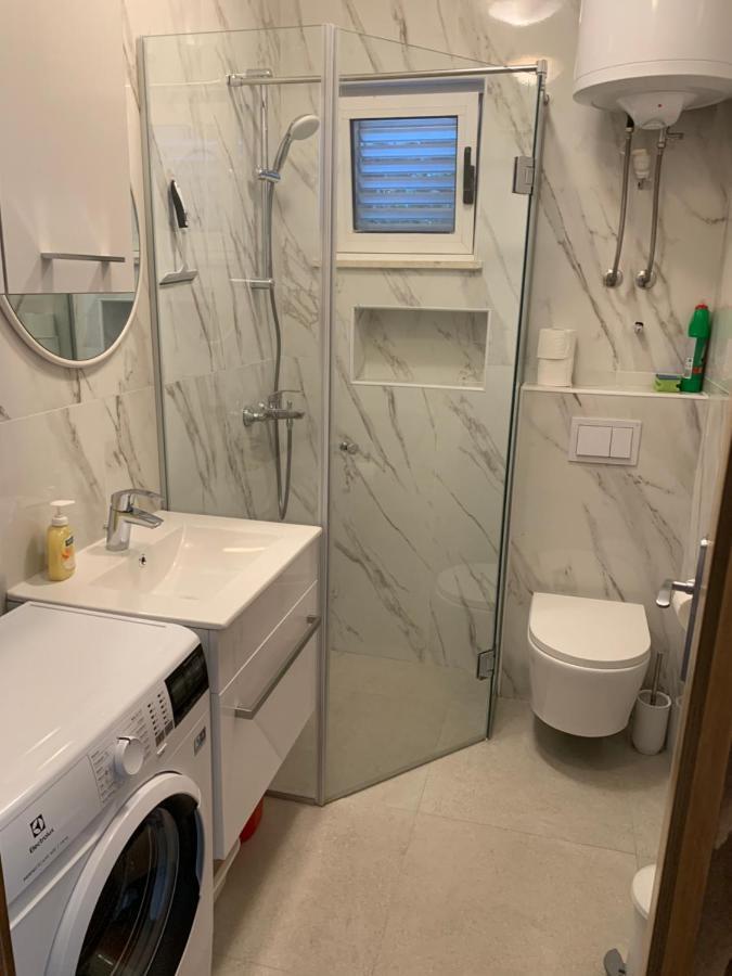 Apartmani Tonko Račišće Екстериор снимка