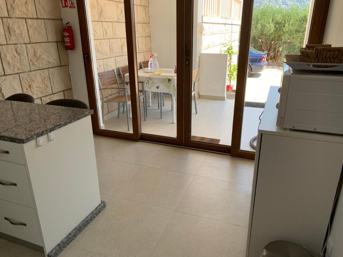 Apartmani Tonko Račišće Екстериор снимка