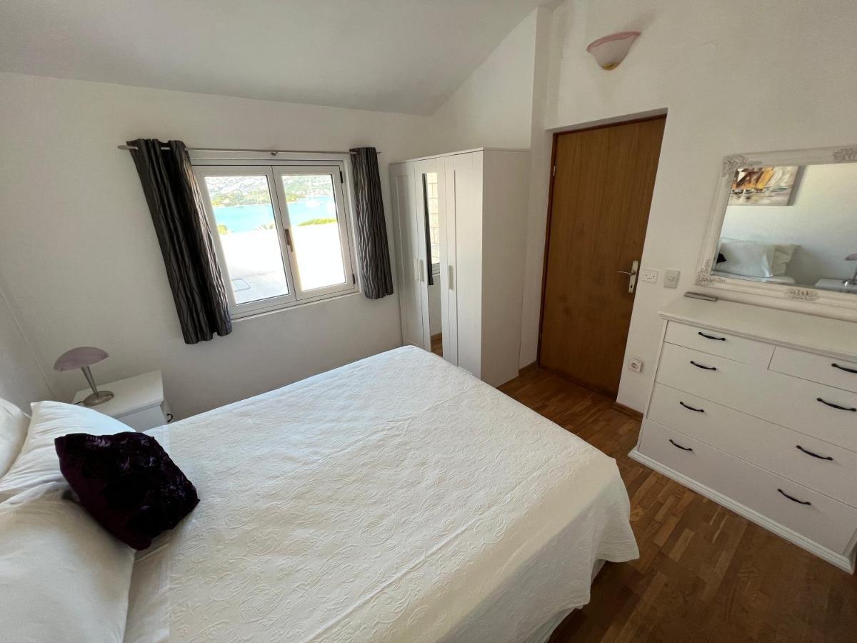 Apartmani Tonko Račišće Екстериор снимка