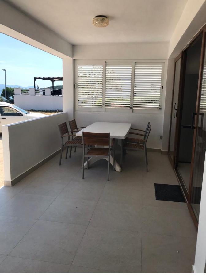 Apartmani Tonko Račišće Екстериор снимка