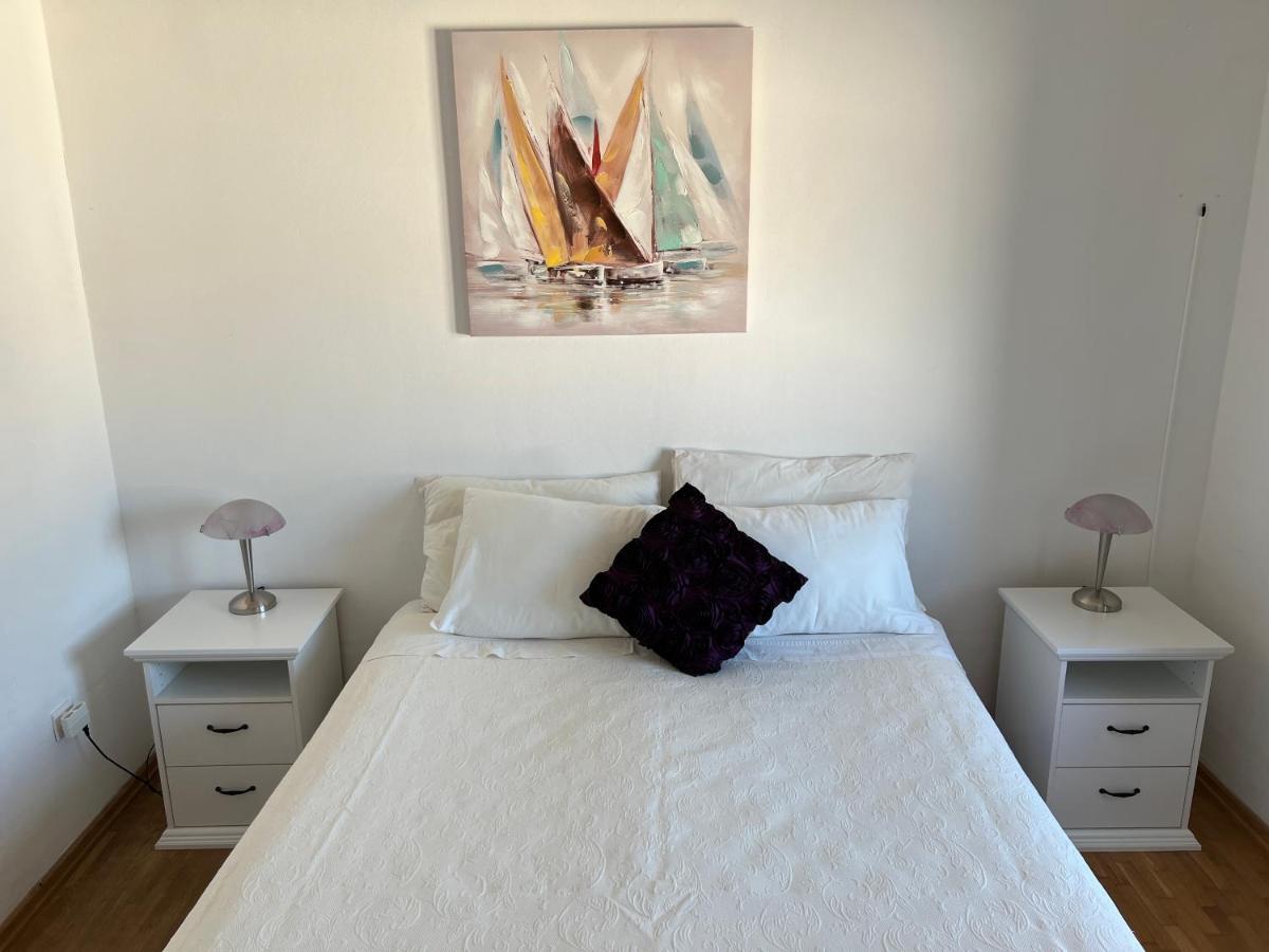 Apartmani Tonko Račišće Екстериор снимка